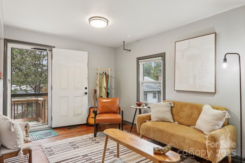 Property image 5 of 11 Jeffress Avenue in Shiloh, Asheville, NC 28803