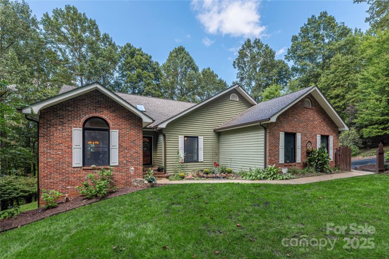 Property image 2 of 98 Red Oak Drive in High Vista, Mills River, NC 28759