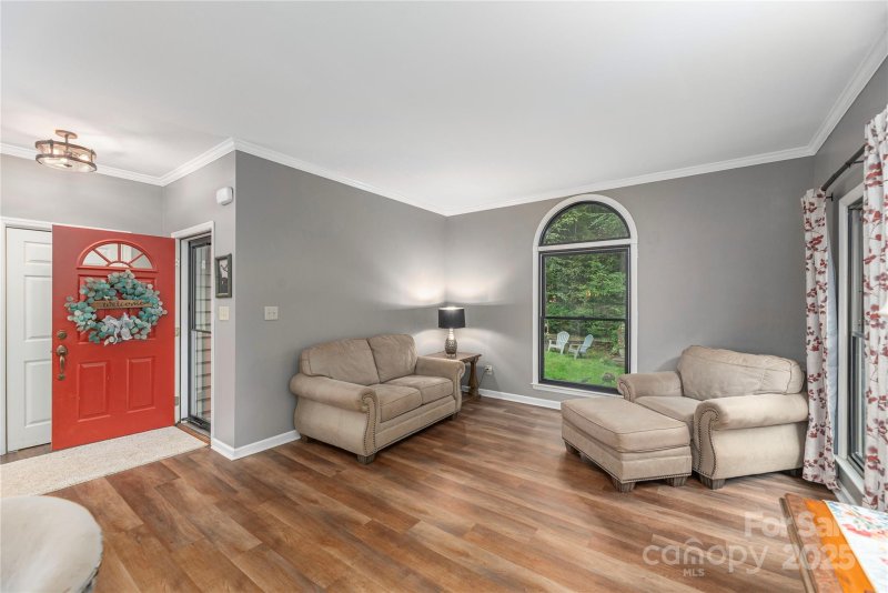 Property image 5 of 98 Red Oak Drive in High Vista, Mills River, NC 28759