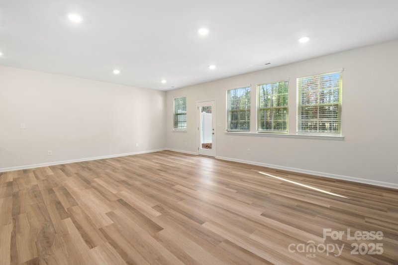 Property image 4 of 3209 Glenn Hope Way in Harmony at Matthews, Matthews, NC 28104