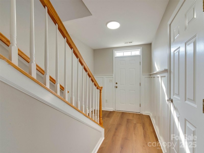 Property image 3 of 10249 Garrett Grigg Road in Mallard Glen Village, Charlotte, NC 28262
