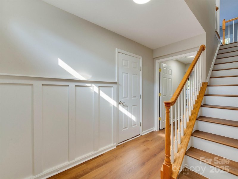 Property image 4 of 10249 Garrett Grigg Road in Mallard Glen Village, Charlotte, NC 28262