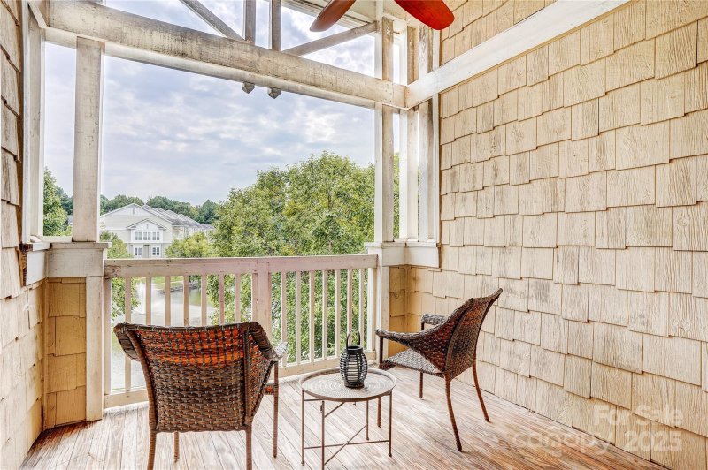 Property image 4 of 18742 Nautical Drive in Admirals Quarters, Cornelius, NC 28031