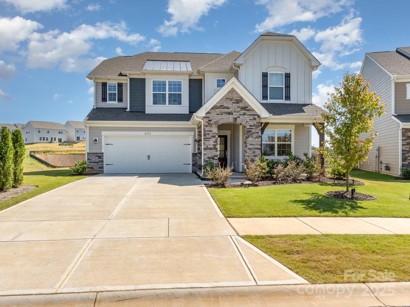Property image 3 of 2769 Monument Point Circle in Elizabeth, Fort Mill, SC 29715