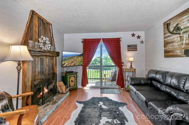 Property image 4 at 301 Pinnacle Inn Road, Beech Mountain, NC 28604