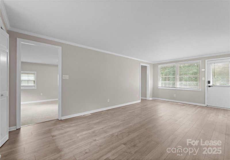 Property image 3 at 7016 Wannamaker Lane, Charlotte, NC 28226