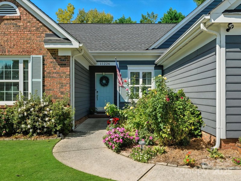 Property image 4 of 11226 Fox Cove Drive in The Crossings, Charlotte, NC 28273