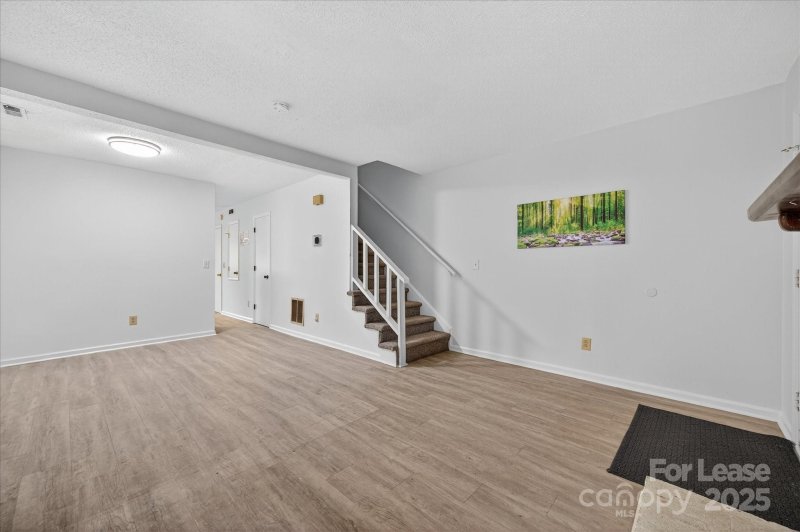 Property image 3 of 10702 Blue Heron Drive in Falcon Ridge, Charlotte, NC 28226