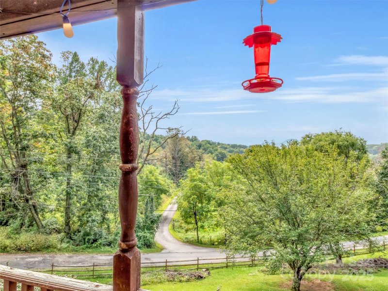 Property image 4 of 359 Vision Road in Beaverdam Estates, Canton, NC 28716