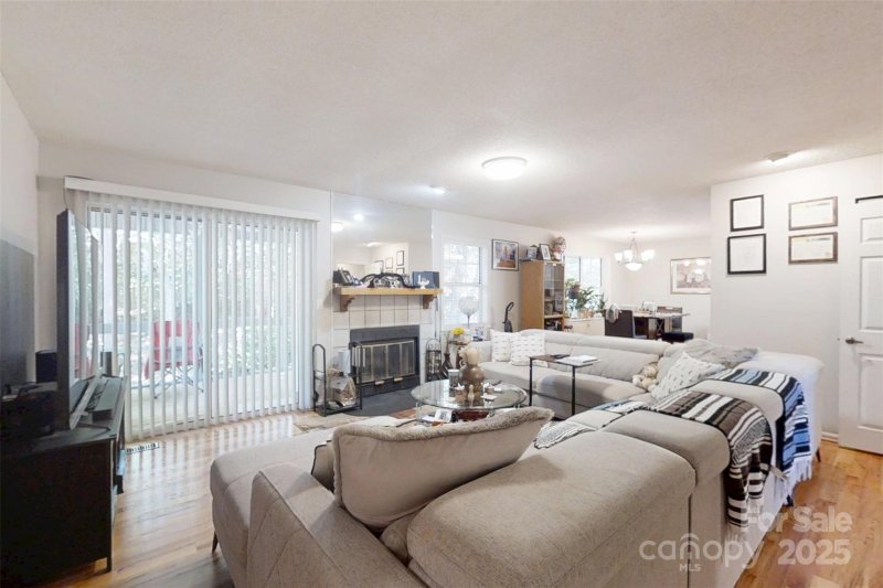 Property image 5 of 2 Clubhouse Court in Park Avenue, Asheville, NC 28803