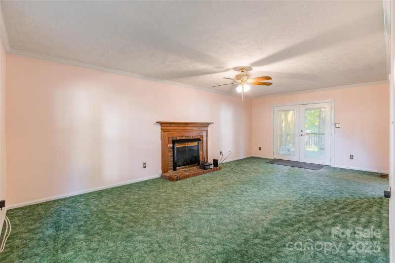 Property image 4 of 306 Parklake Court in Parklake, Pineville, NC 28134