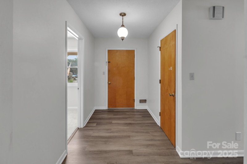 Property image 5 of 128 Greenview Drive in Southwood Park, Kannapolis, NC 28081