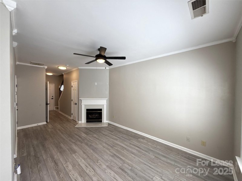 Property image 2 of 2043 Lennox Square Road in Lennox Square, Charlotte, NC 28210