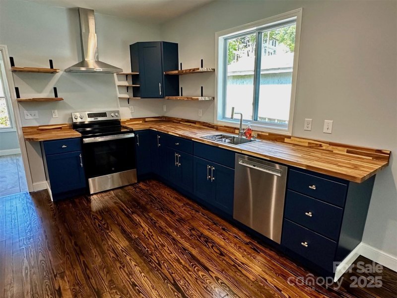 Property image 3 of 11 Martel Lane in Bi Cotton Mills, Asheville, NC 28804