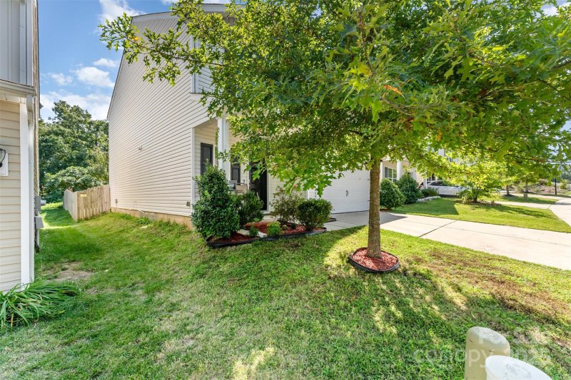 Property image 4 of 4710 Opus Lane in Lakewood Ridge, Charlotte, NC 28214