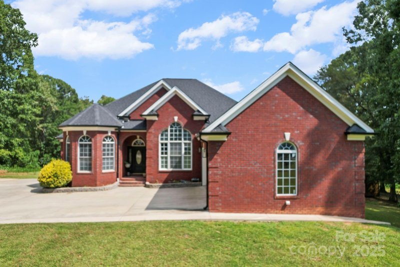 Country Creek, Kings Mountain Community