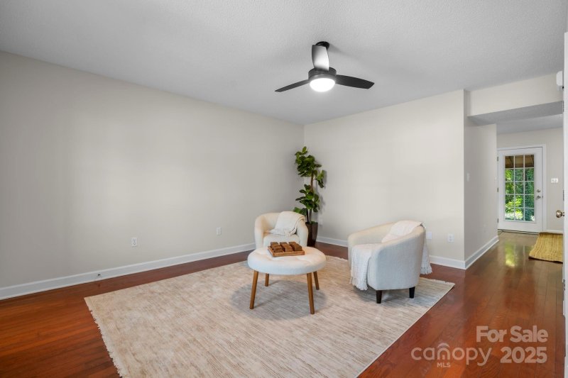 Property image 4 of 319 7th Street Place in Gateway Townhomes, Conover, NC 28613