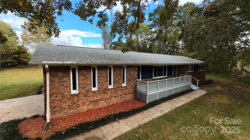 106 Candlewood Drive