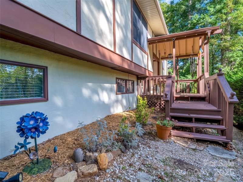 Property image 4 of 17 Brandywine Lane in Riceville Forest, Asheville, NC 28805