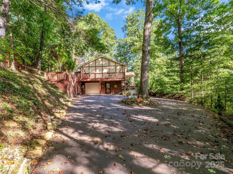 Property image 5 of 17 Brandywine Lane in Riceville Forest, Asheville, NC 28805