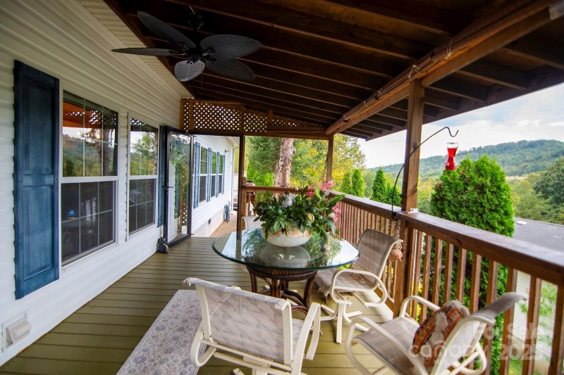 Property image 4 of 304 Golden Aster Road in Riverview Terrace, Swannanoa, NC 28778