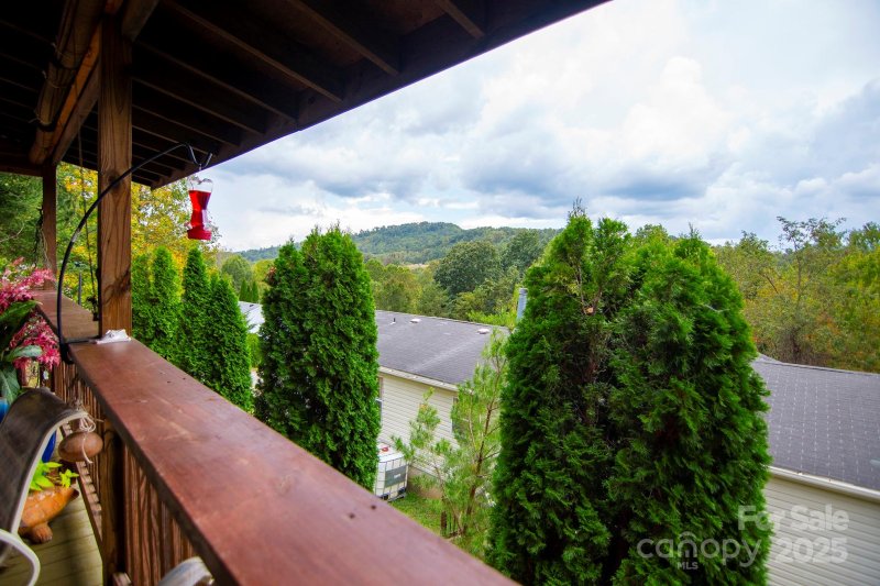 Property image 5 of 304 Golden Aster Road in Riverview Terrace, Swannanoa, NC 28778