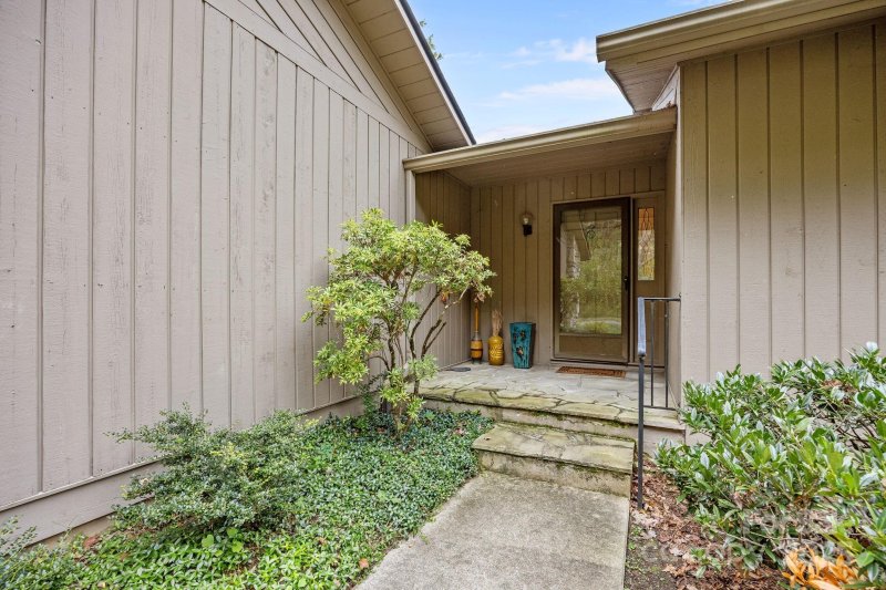 Property image 2 of 68 Stony Ridge in Beaverdam Run, Asheville, NC 28804