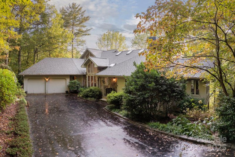 940 Winding Creek Road