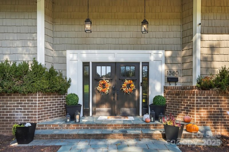 Property image 2 of 1380 Carmen Lane in Claremont, Gastonia, NC 28054