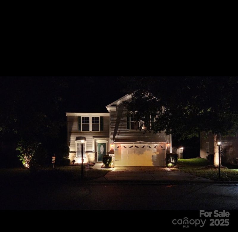 Property image 2 of 746 Ladino Lane in Clover Meadows, Clover, SC 29710