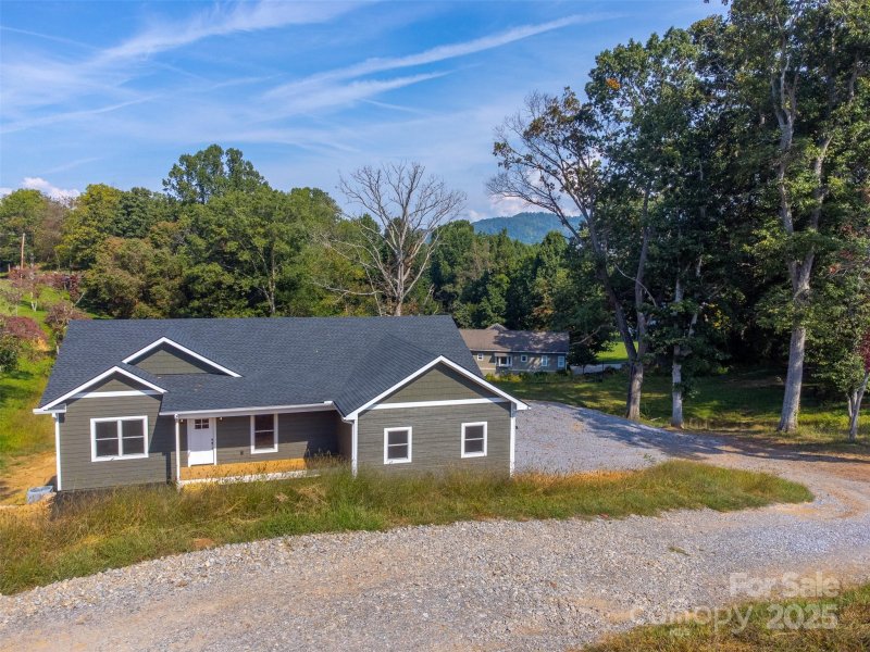 Property image 4 of 33 Gracie Rose Street in Brinkley Hill, Clyde, NC 28785