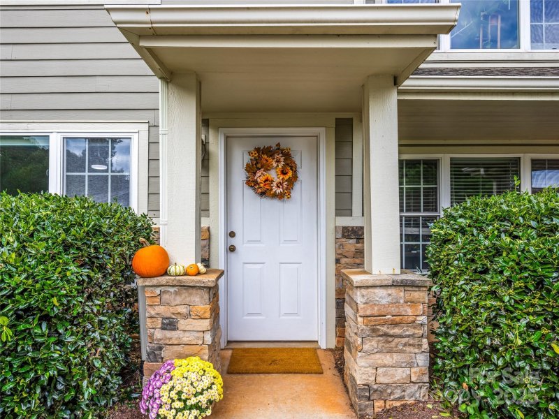 Property image 2 of 6 Rotunda Circle in Mt. Carmel Village, Asheville, NC 28806