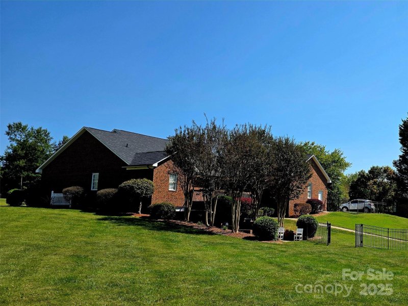 Property image 3 at 608 Sandycrest Drive, Cherryville, NC 28021