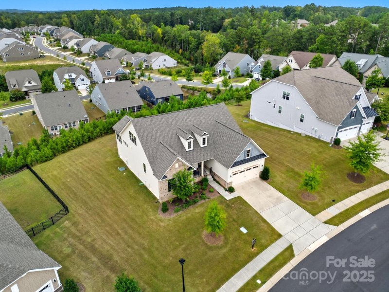 Property image 2 of 16617 Cozy Cove Road in The Palisades, Charlotte, NC 28278