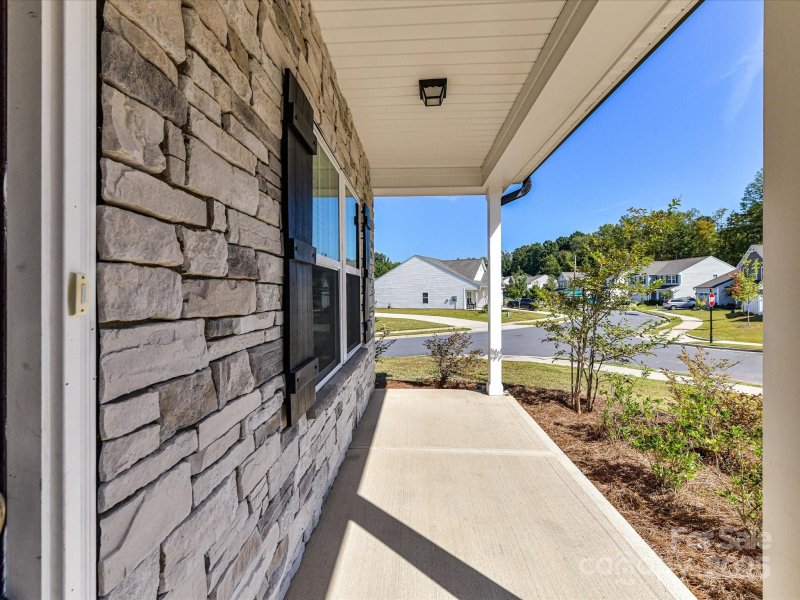 Property image 5 of 104 Trissy Court in Marthas Ridge, Statesville, NC 28625