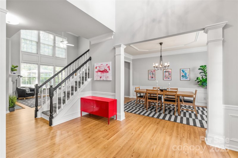 Property image 2 of 8137 Noland Woods Drive in Reavencrest, Charlotte, NC 28277