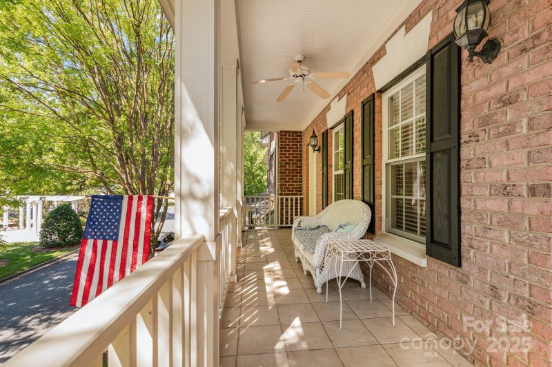 Property image 3 of 113 N Faulkner Way in Old Davidson, Davidson, NC 28036