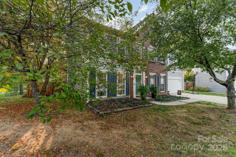 Property image 2 at 2129 Norwich Court, Kannapolis, NC 28081