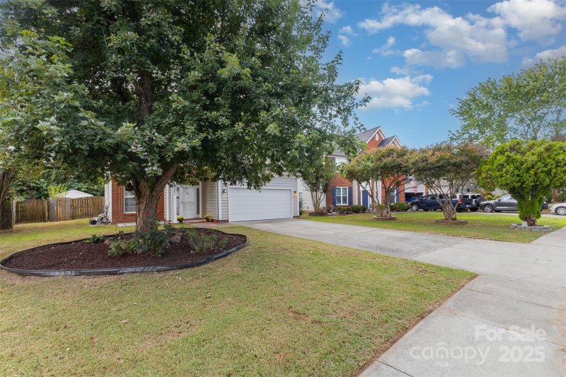 Property image 5 of 13521 Michael Lynn Road in Steelecroft Place, Charlotte, NC 28278