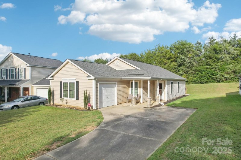 Property image 3 at 3091 Champion Lane, Concord, NC 28025