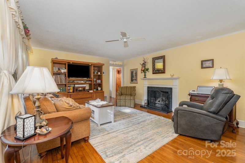 Property image 4 of 1600 American Street in All American Park, Gastonia, NC 28052