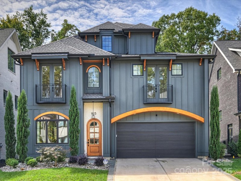 915 Laurel Creek Lane