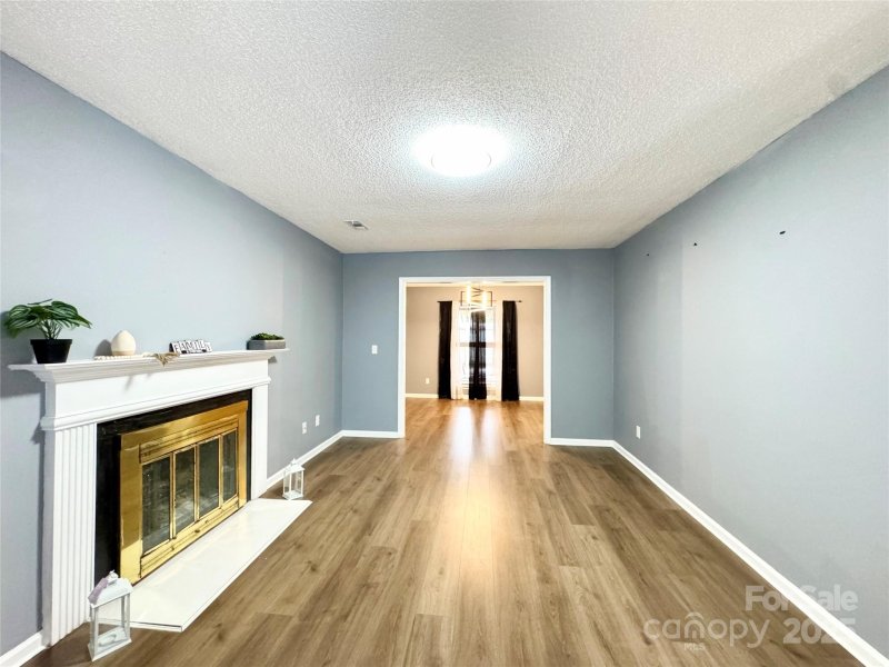 Property image 5 of 1634 Pamela Lorraine Drive in Faires Farm, Charlotte, NC 28213