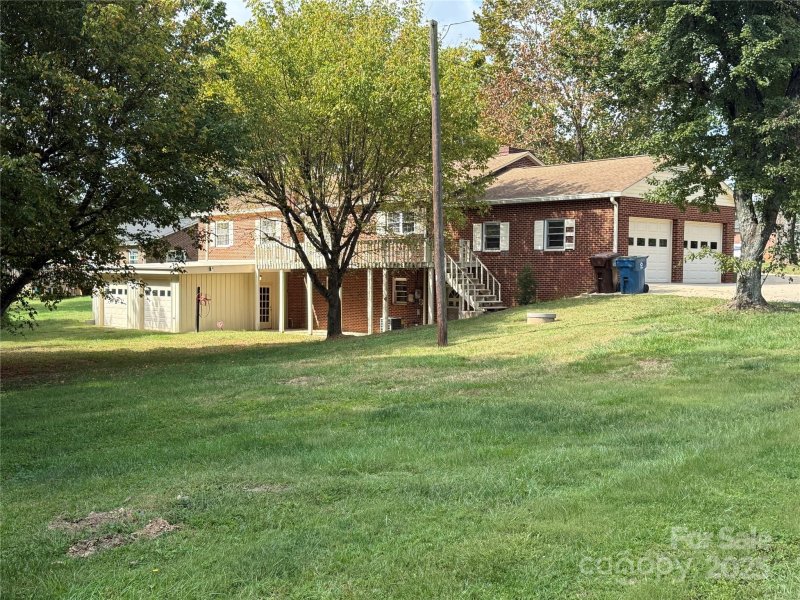 Property image 4 of 3532 16th Street in Pink Eckard Estate, Hickory, NC 28601