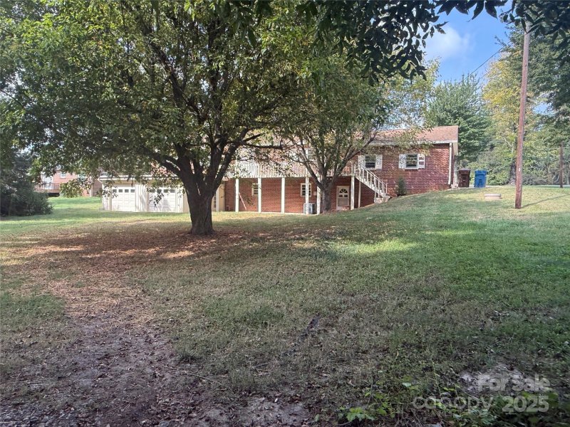 Property image 5 of 3532 16th Street in Pink Eckard Estate, Hickory, NC 28601