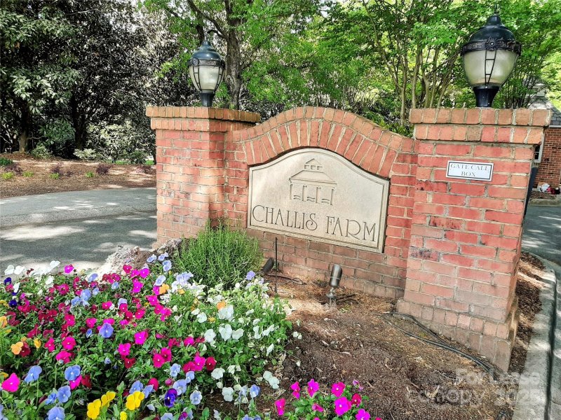 Property image 2 of 5523 Challis View Lane in Challis Farm, Charlotte, NC 28226