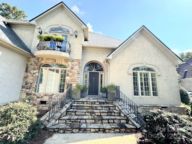 Property image 3 of 5523 Challis View Lane in Challis Farm, Charlotte, NC 28226