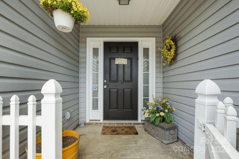 Property image 4 of 107 S Sunberry Trail in Livingston Farms, Fletcher, NC 28732