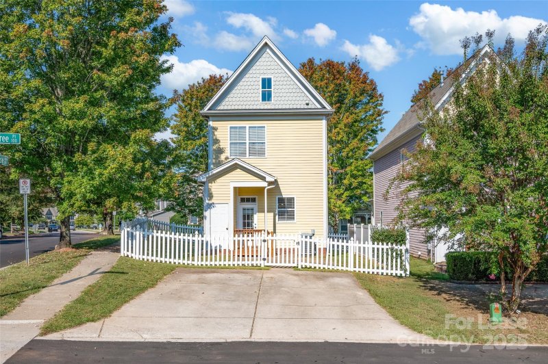 Property image 5 at 104 Kensington Street, Mooresville, NC 28117