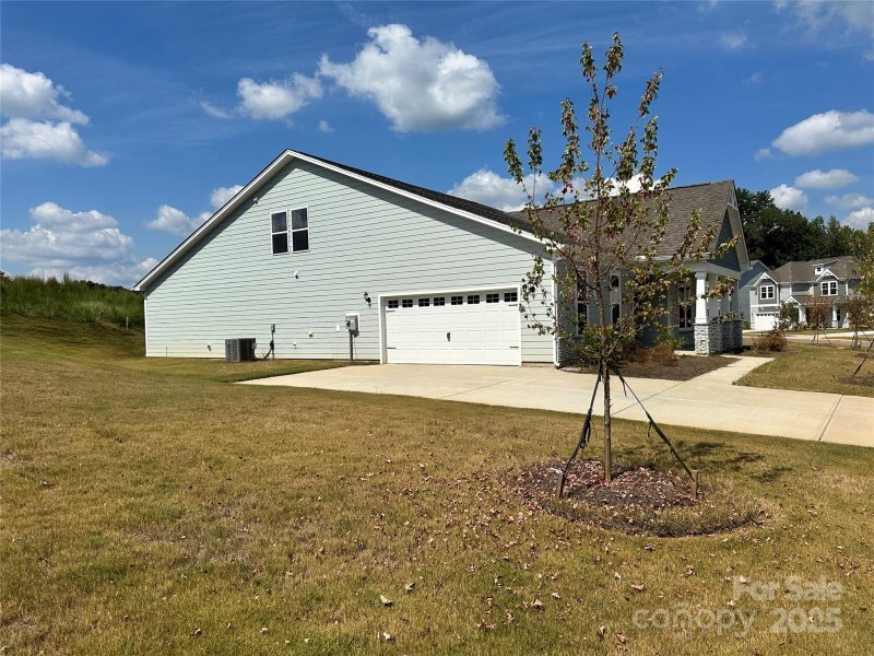 Property image 2 of 194 Ella Claire Drive in McFarland Estates, York, SC 29745